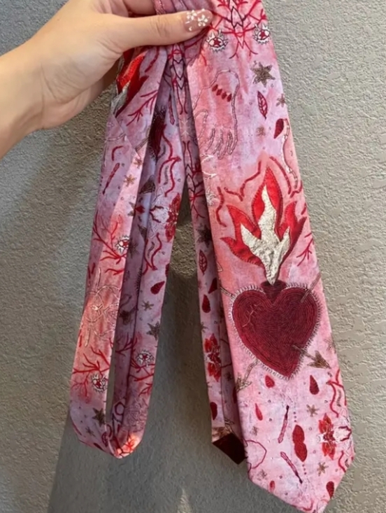 Accessories - Pink Heart Flame Scarf - Women's Fashion Accessory 👔